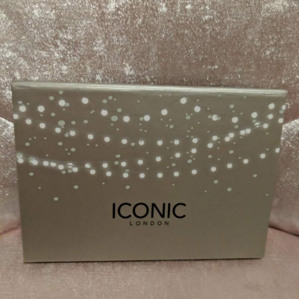 Iconic London Blaze Chaser Face Palette